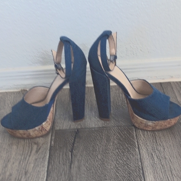 Nicole Miller Denim Blue Platform Wedges with Peep-Toe - Picture 2 of 5